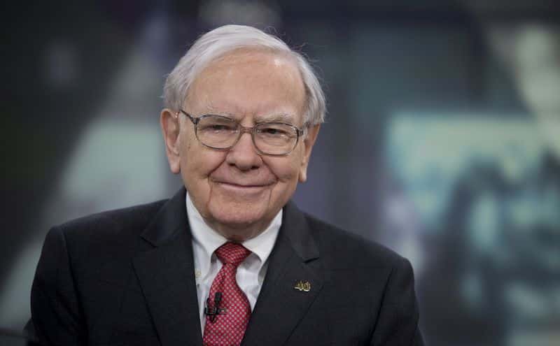 Warren Buffett explica porque quer ficar longe do BTC mesmo com crescimento da criptomoeda