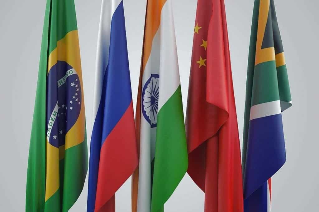 BRICs criptomoeda moeda digital sistema financeiro brasil