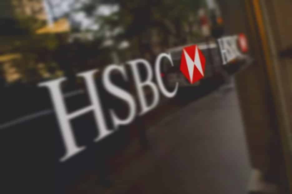 hsbc-blockchain-demissões-cortedegastos-economia-banco-lucros