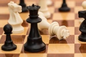 binarybit-fnx-global-ministério-público-ação-civil-judicial-pirâmide-Após perderem R$ 200 mil, pai e filho confessam assassinato de criador de pirâmide financeira