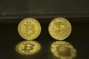 Bitcoin ultrapassa US$10 mil após ameaça de repressão militar de Donald Trump