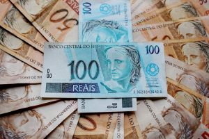 -dinheiro-banco-central-real-cmn-crise-economia-Com 26 anos, Real tem 759% de desvalorização desde sua criação