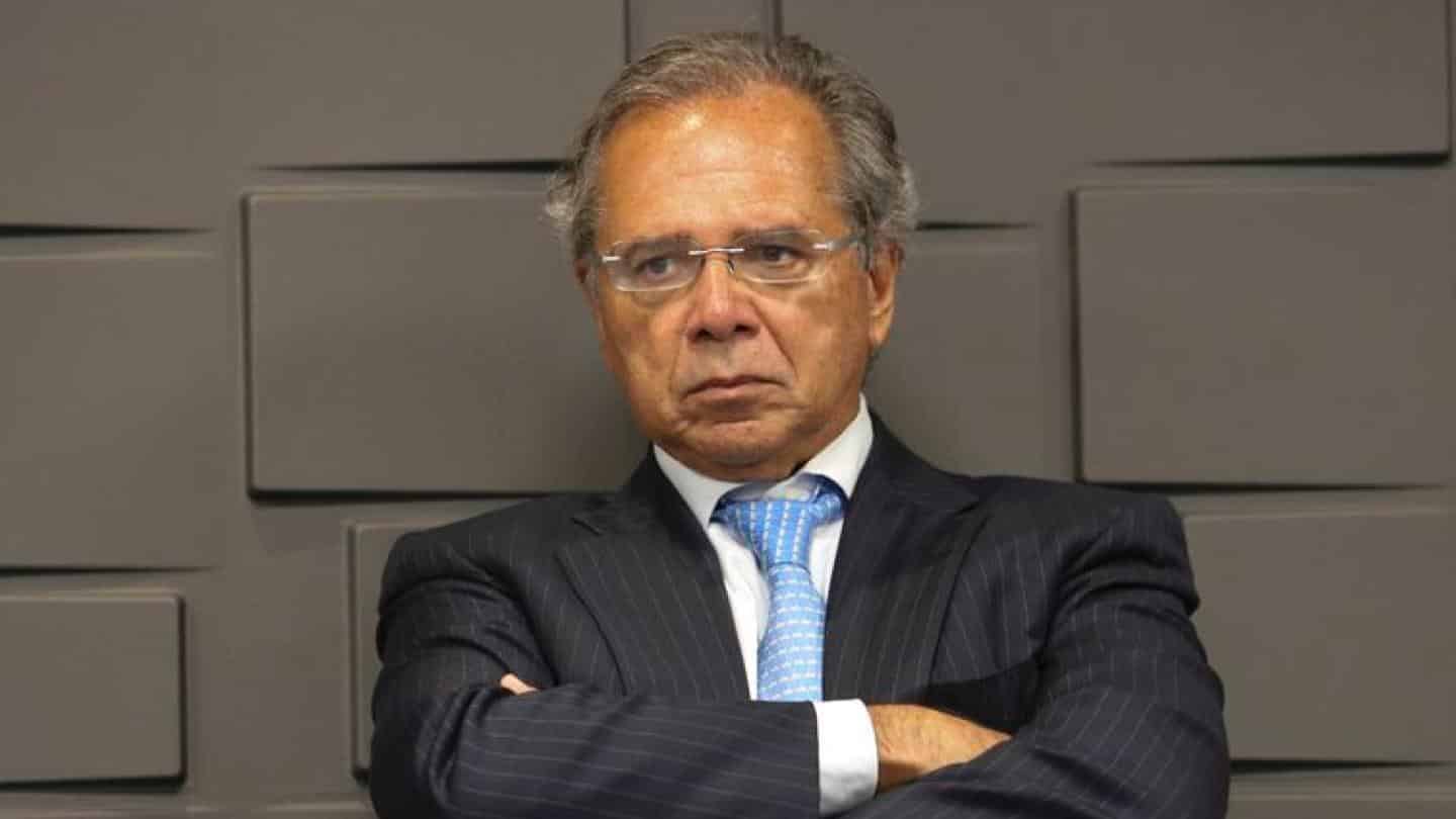 cbs-iva-imposto-Paulo Guedes entrega projeto de Reforma Tributária com imposto para transações digitais e criptomoedas