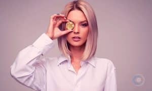 mulheres-bitcoin-criptomoedas-brasil-investir-investimento-cripto-debate-dash-digital-