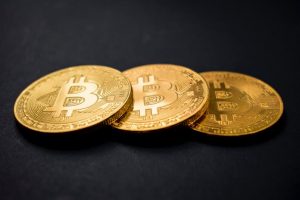 bitcoin naujienos tomas lee