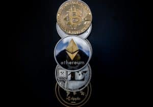 bitcoin-ethereum-criptomoedas-altcoins-btc-eth-preço-investir-comprar-alta-economia-criptoativos
