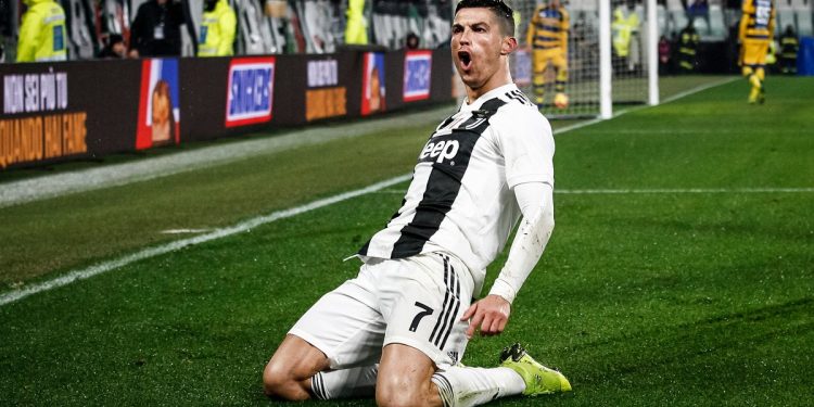 NFT de Cristiano Ronaldo é vendido por US$290.000 - Criptonizando