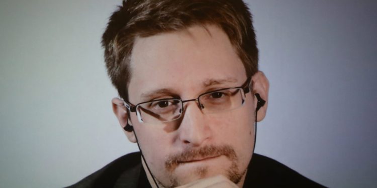 Edward Snowden - metaverso