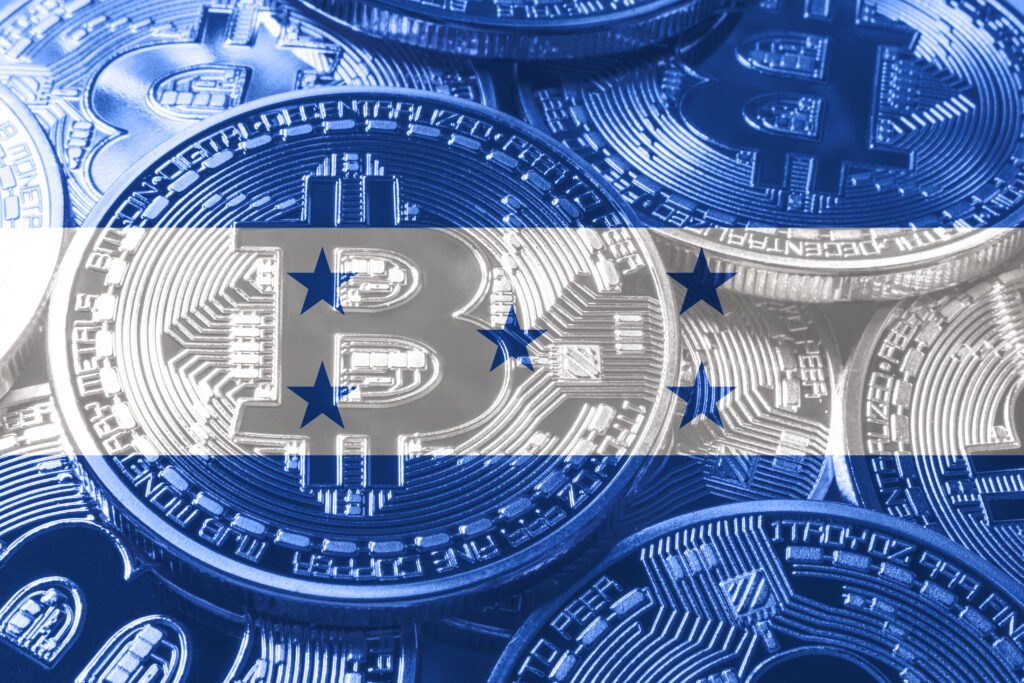 honduras-bitcoin-flag-national-flag-cryptocurrency-concept-black-background-stockpack-deposit-photos-1024x683