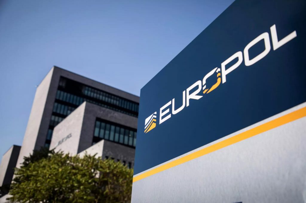 Criptomoedas são as 'chaves' para reprimir o crime, diz especialistas do Europol