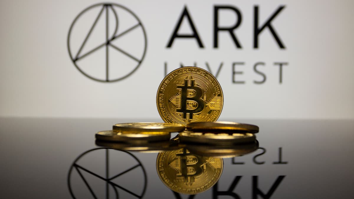 Ark Invest realiza venda de US$ 2,8 milhões de seus ETFs spot de Bitcoin