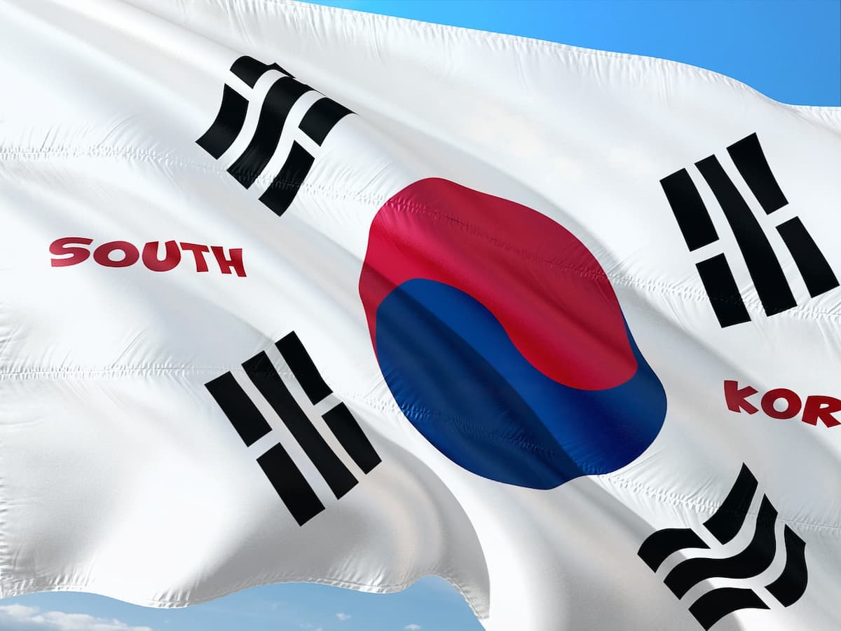 Líder do Partido Nacionalista da Coreia do Sul pressiona por decisões rápidas sobre taxação cripto